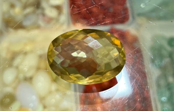LEMON Topaz 41.70 ct Shape Oval